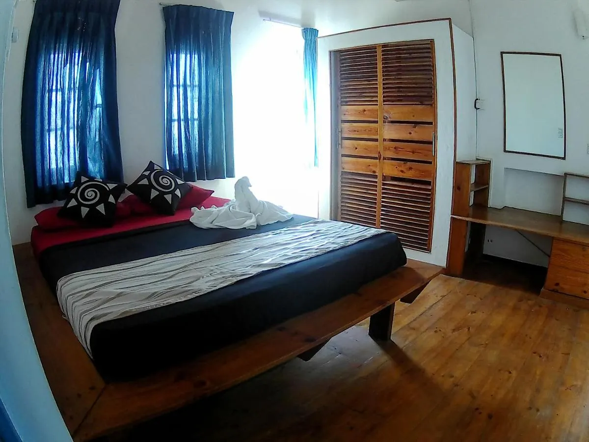 Yoyo Beach Hostel Negombo