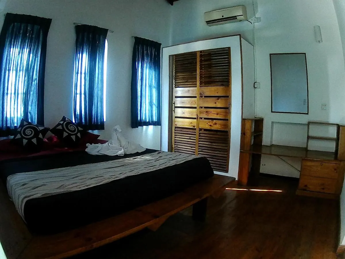 Yoyo Beach Hostel Negombo Sri Lanka