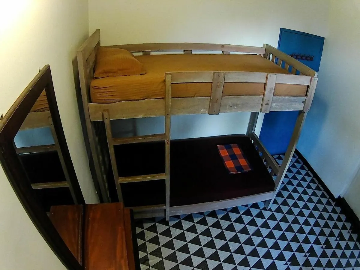 Yoyo Beach Hostel Negombo