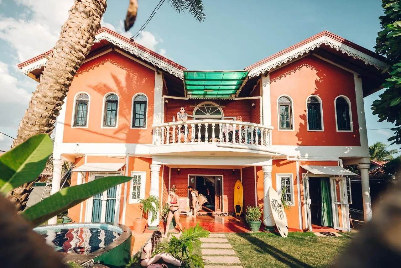 Yoyo Beach Hostel Negombo